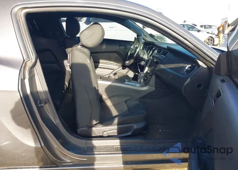 2014 Ford Mustang V6 from USA, damaged, VIN 1ZVBP8AM4E5325018